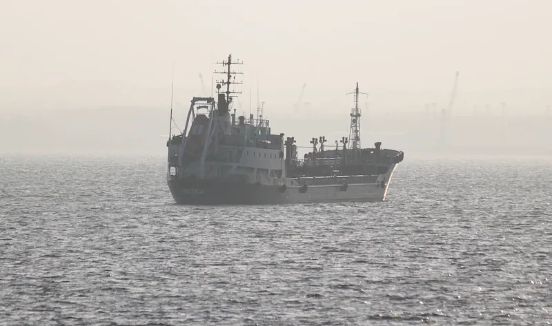 ARCTICA Tanker IMO 6920147 photo 8