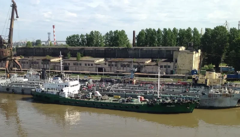 NEVA LUX Tanker IMO 6921751 photo 3