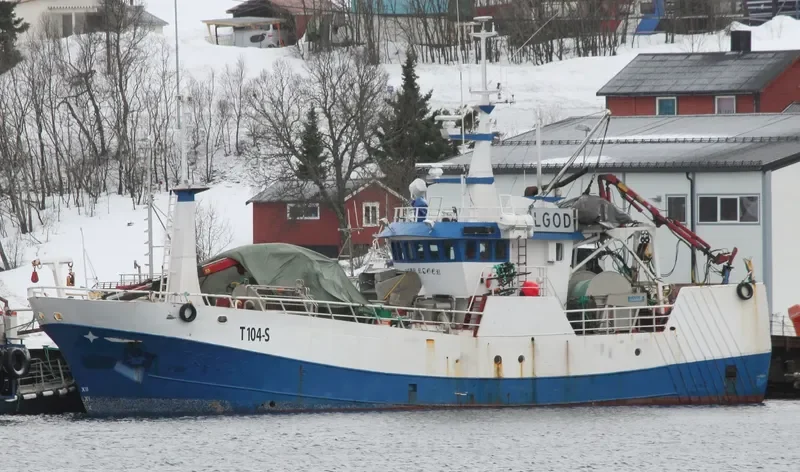 GEIR ROGER Fishing Vessel IMO 6924284 photo 2