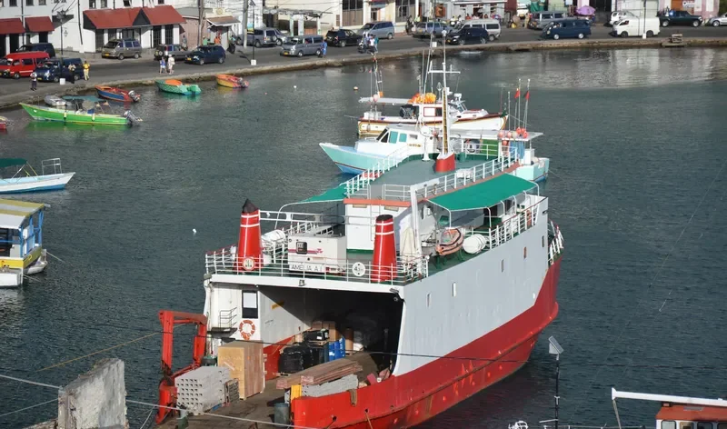 BEQUIA EXPRESS II Ro-Ro IMO 6924997 photo 3