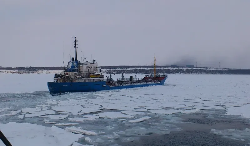 ALEXANDER IOFFE Tanker IMO 6925549 photo 3