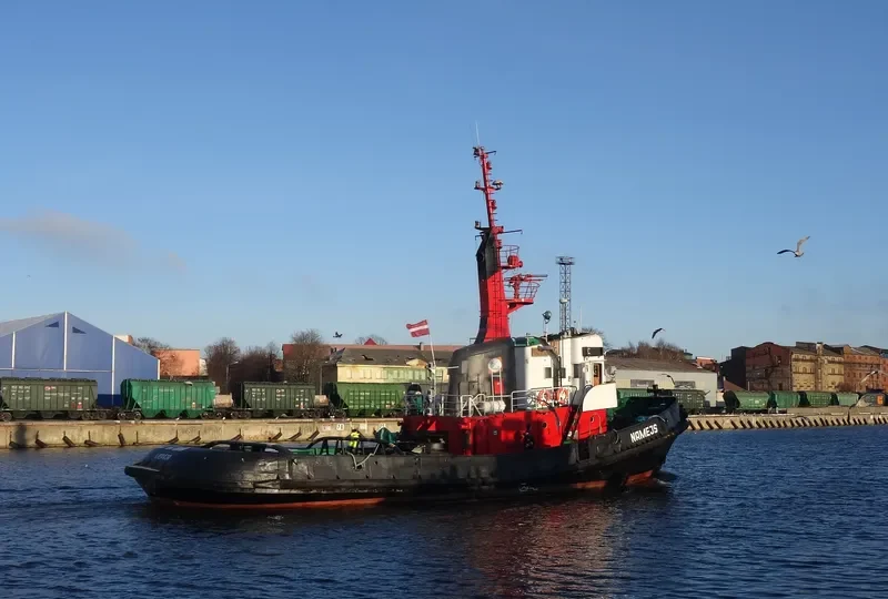 NAMEJS Tug Boat IMO 6926062 photo 2