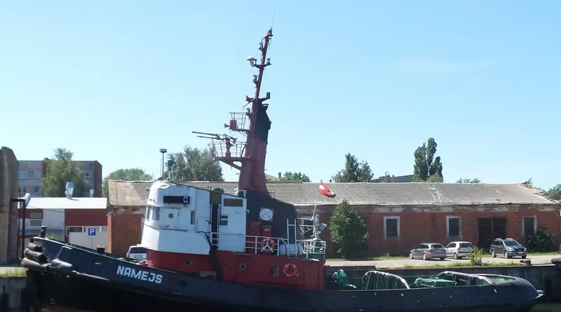 NAMEJS Tug Boat IMO 6926062 photo 4