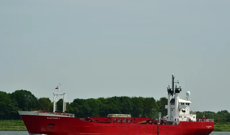 ELEKTRON II Ro-Ro IMO 6930520 photo 4