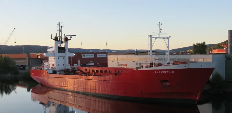 ELEKTRON II Ro-Ro IMO 6930520 photo 6