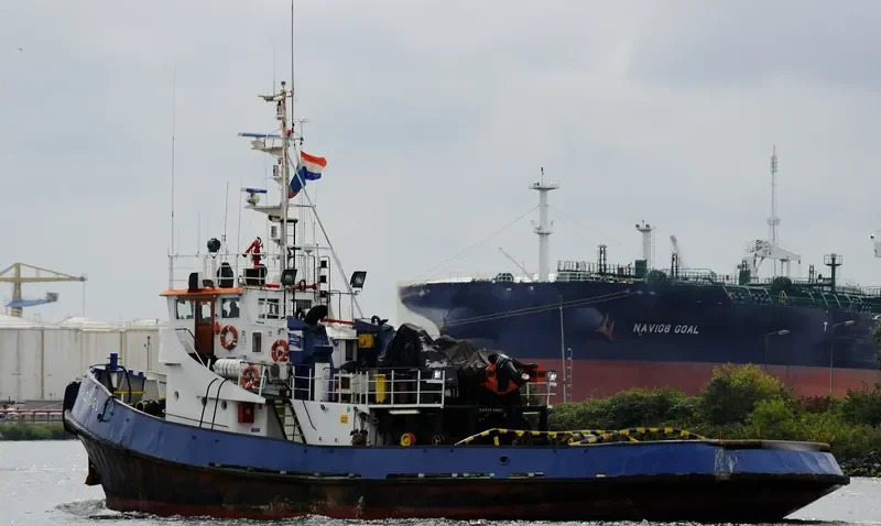 WORLD TUG 1 General Cargo IMO 7000724 photo 4