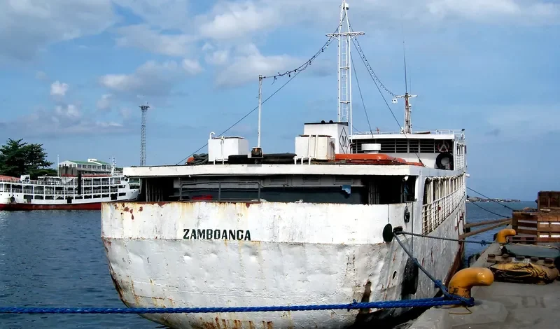 MAGNOLIA GRANDIFLORA Passenger Ship IMO 7003348