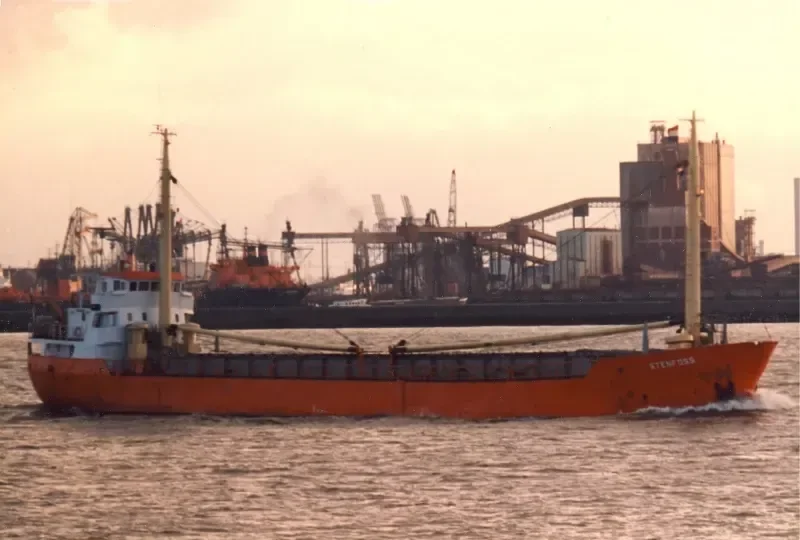 LOYALTY EXPRESS General Cargo IMO 7007514 photo 8