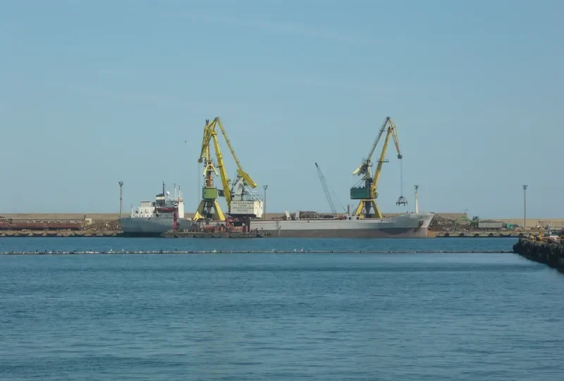 ELTEM Bulk Carrier IMO 7009988 photo 7