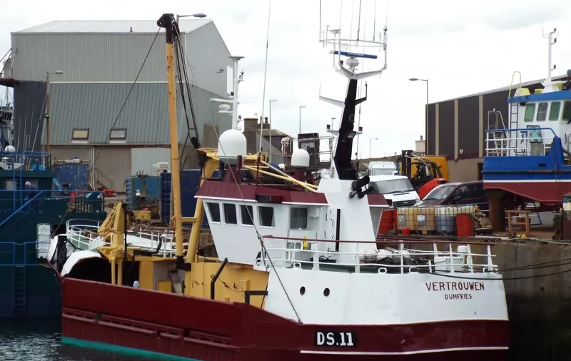 CAMM BOUNTEOUS Fishing Vessel IMO 7011046 photo 3