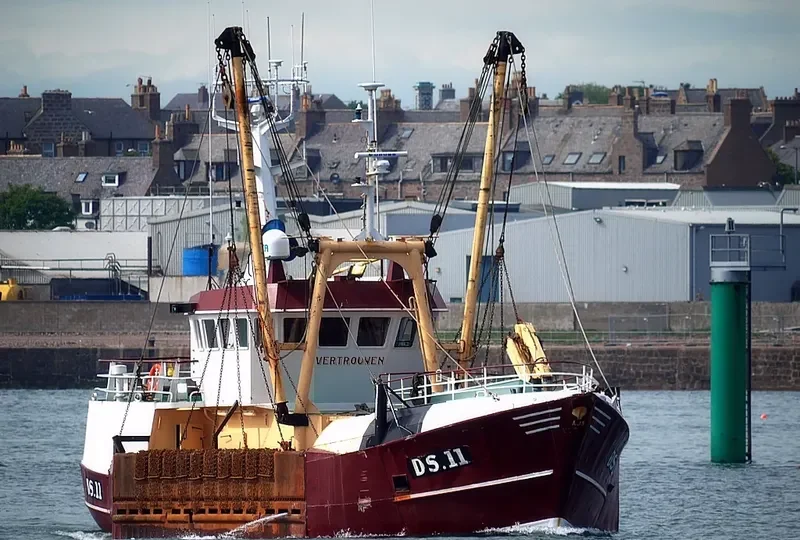 CAMM BOUNTEOUS Fishing Vessel IMO 7011046 photo 8
