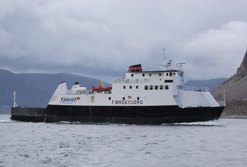 ADMIRAL BAY 3 General Cargo IMO 7013680 photo 10