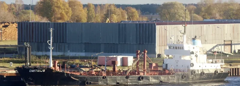 DMITRIJS Tanker IMO 7013707 photo 2