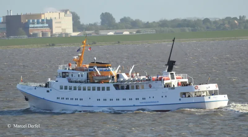 FAIR LADY Passenger Ship IMO 7016474 photo 2