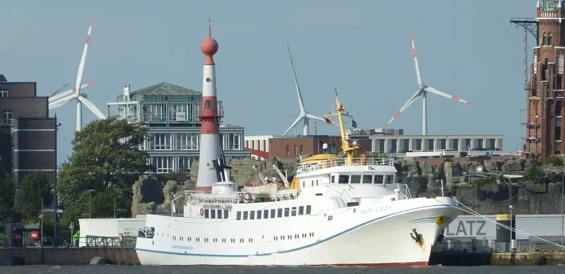 FAIR LADY Passenger Ship IMO 7016474 photo 4