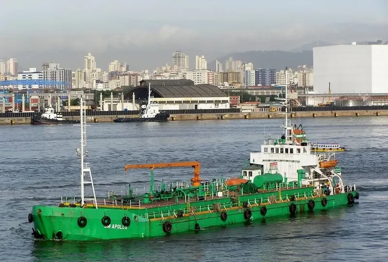 SM APOLLO Tanker IMO 7020607 photo 4