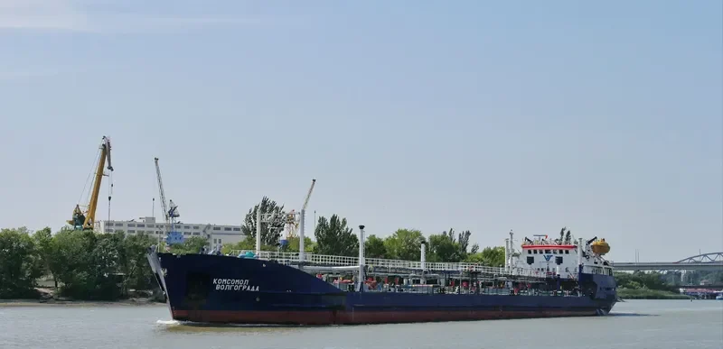 KOMSOMOL VOLGOGRADA Tanker IMO 7038355 photo 4