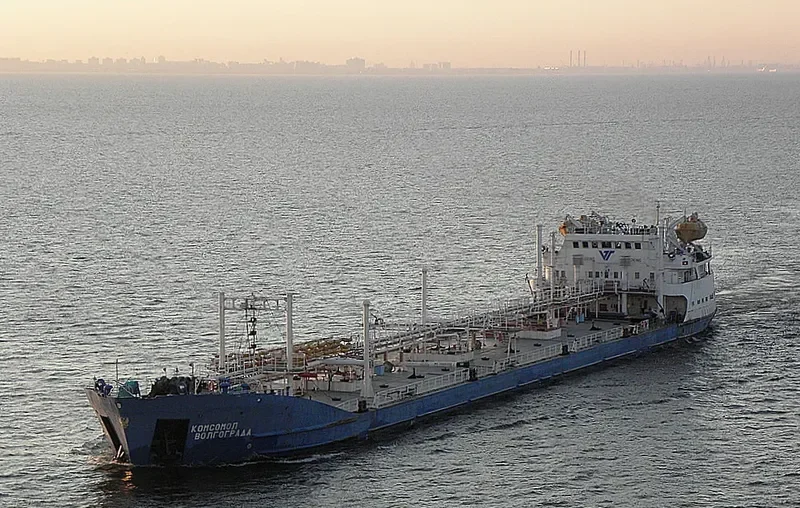 KOMSOMOL VOLGOGRADA Tanker IMO 7038355 photo 6