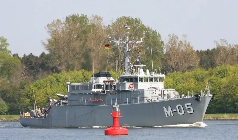 VIESTURS Fishing Vessel IMO 7040554 photo 9