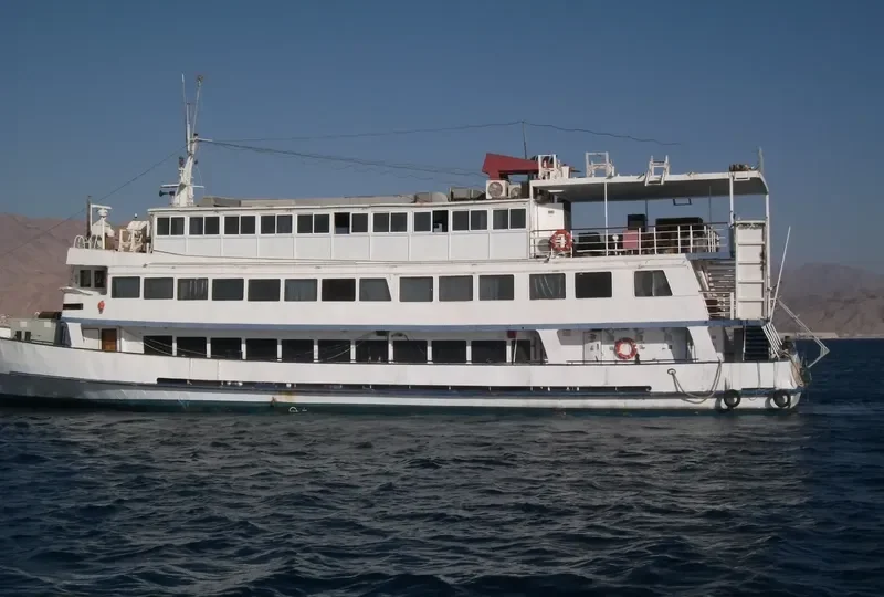 ATLANTIC X Passenger Ship IMO 7041637 photo 4