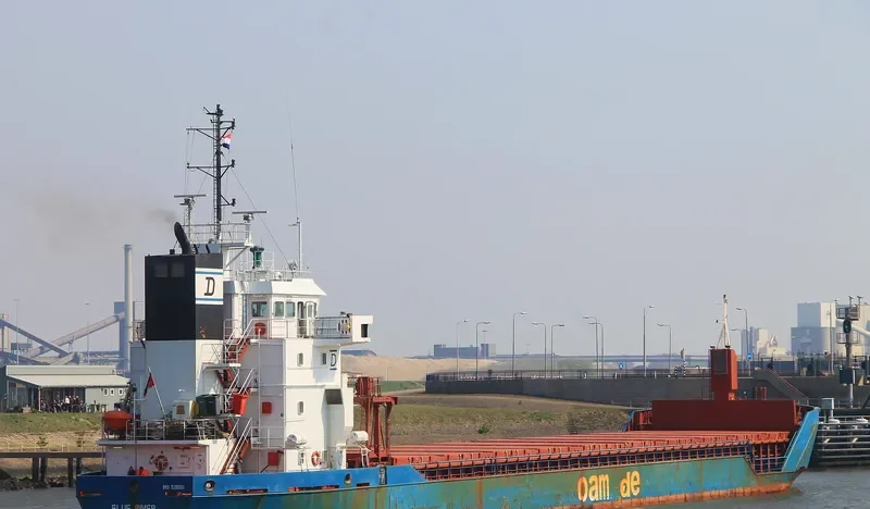 BLUE RIVER General Cargo IMO 7042540 photo 4
