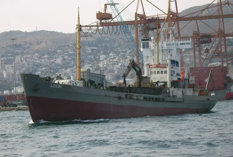 LEON Dredger IMO 7046584