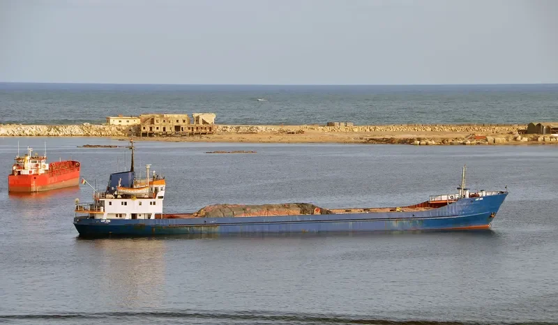 LADY DINA General Cargo IMO 7047368 photo 2