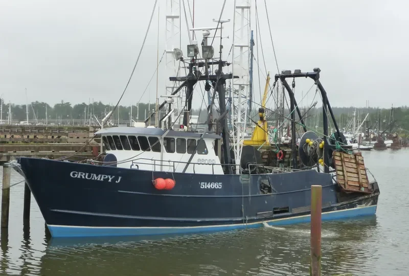 GRUMPY J Fishing Vessel IMO 7049433 photo 2