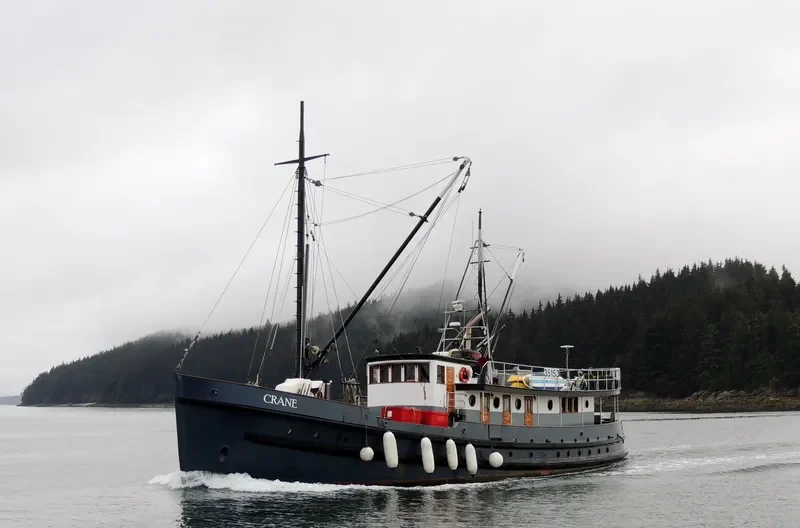 CRANE Fishing Vessel IMO 7051589 photo 2