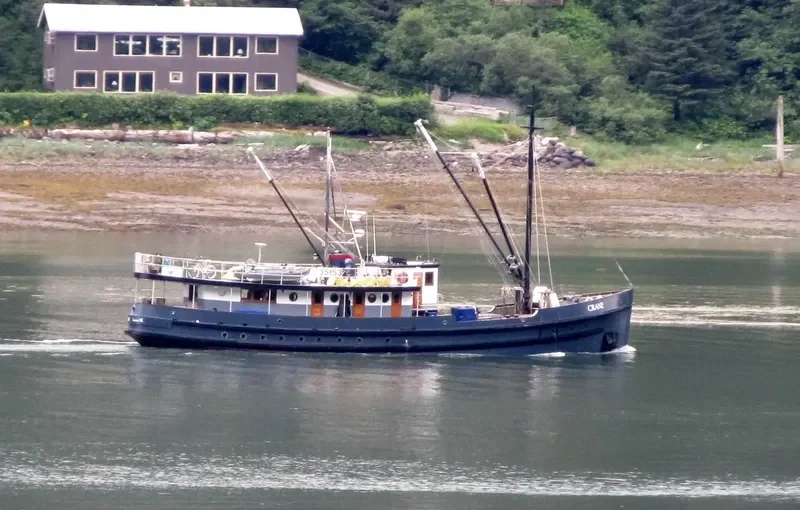 CRANE Fishing Vessel IMO 7051589 photo 3