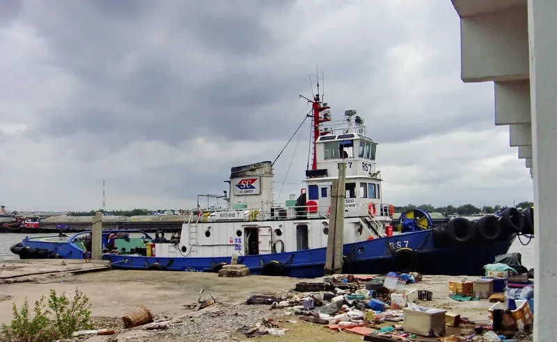 R.S.7 Tug Boat IMO 7053070 photo 3