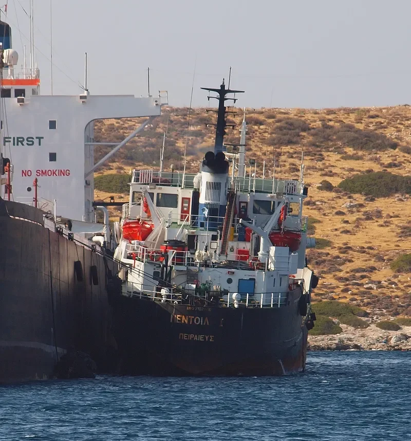 MEDOIL I Tanker IMO 7102766 photo 9