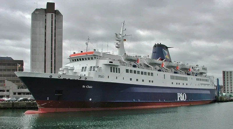 NOOR 1 Ro-Ro IMO 7104441 photo 3