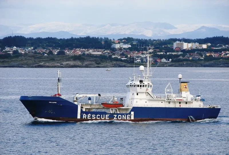 GLOMAR COMMANDER General Cargo IMO 7104996