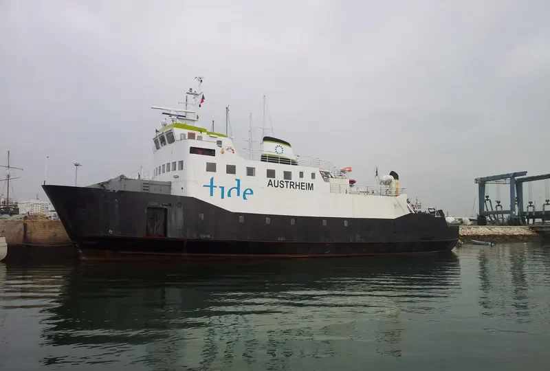 AUSTRHEIM Ro-Ro IMO 7105005 photo 2