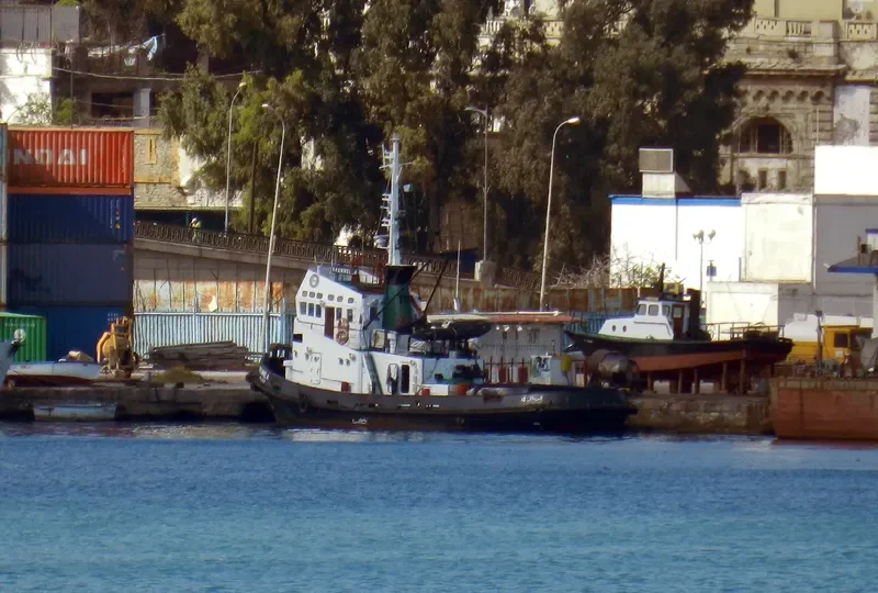 RHUMMEL 4 Tug Boat IMO 7106152 photo 2