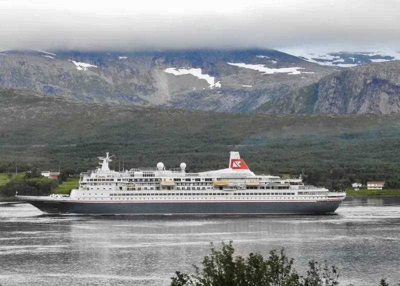 BLACK WATCH Passenger Ship IMO 7108930 photo 3