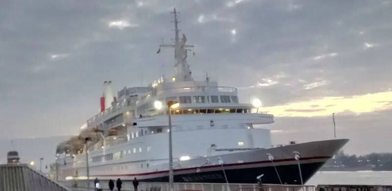BLACK WATCH Passenger Ship IMO 7108930 photo 6