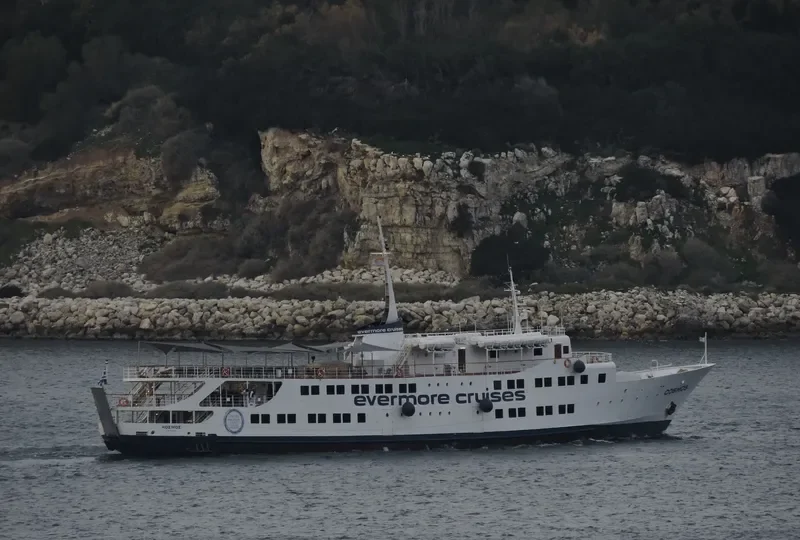 COSMOS Passenger Ship IMO 7111250 photo 3