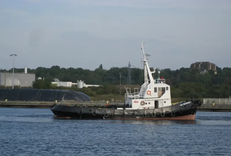 CAEN OUISTREHAM 2 General Cargo IMO 7111781 photo 9