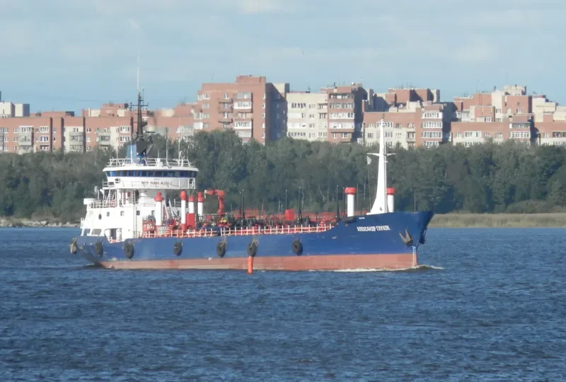 ALEKSANDR GLUKHOV Tanker IMO 7113686 photo 8