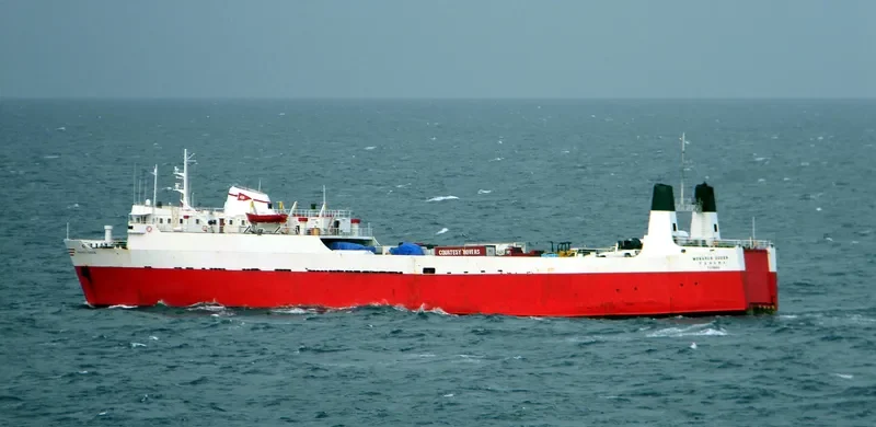 MONARCH QUEEN Ro-Ro IMO 7113894 photo 2