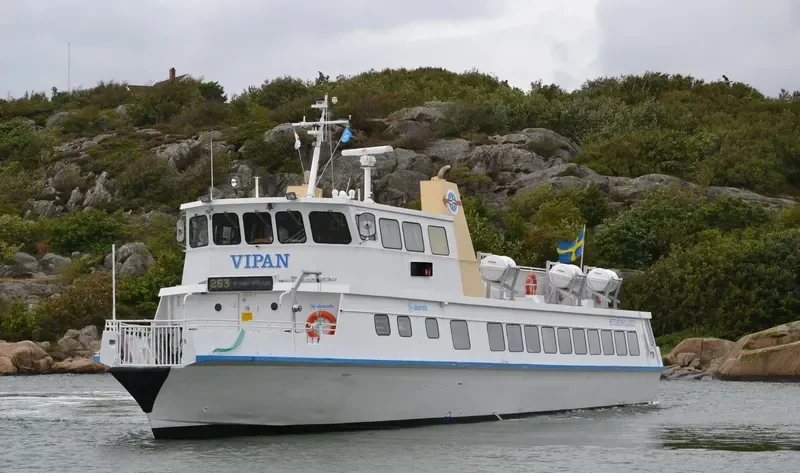 VIPAN Passenger Ship IMO 7114422 photo 2