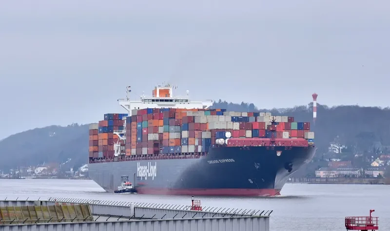 CHICAGO EXPRESS Container Ship IMO 7119733 photo 3