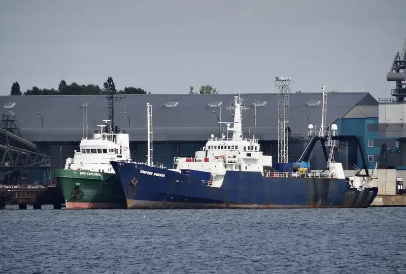 EMPIRE PERSIA Offshore Vessel IMO 7125811 photo 3
