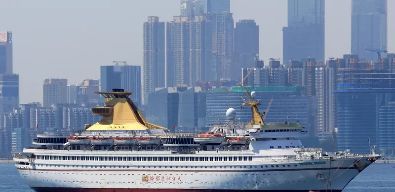 ORIENTAL DRAGON Passenger Ship IMO 7125861 photo 6