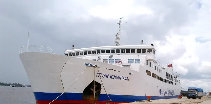 TITIAN NUSANTARA Ro-Ro IMO 7125952