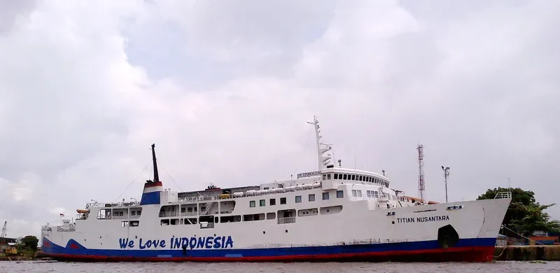 TITIAN NUSANTARA Ro-Ro IMO 7125952 photo 2