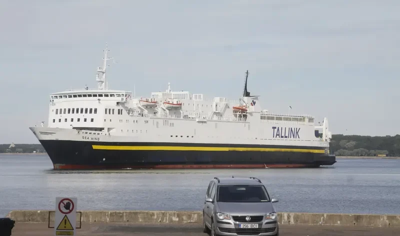 SEA WIND Ro-Ro IMO 7128332 photo 2