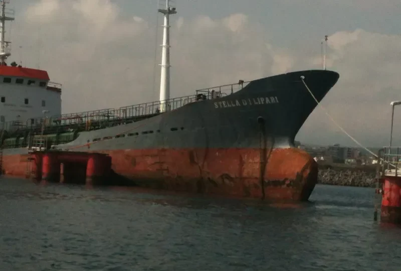 STELLA DI LIPARI Tanker IMO 7128899 photo 4